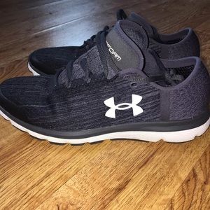 Under Armour Speedform Velocity Shoe